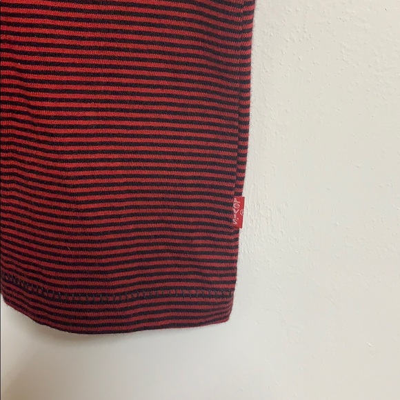 BUNDLE 2 ITEMS FOR $10 Levi’s Black and red stripped shirt size medium - Picture 4 of 9
